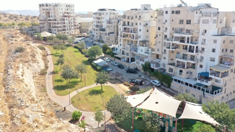 מאחורי רחוב רבי עקיבא 13.JPG